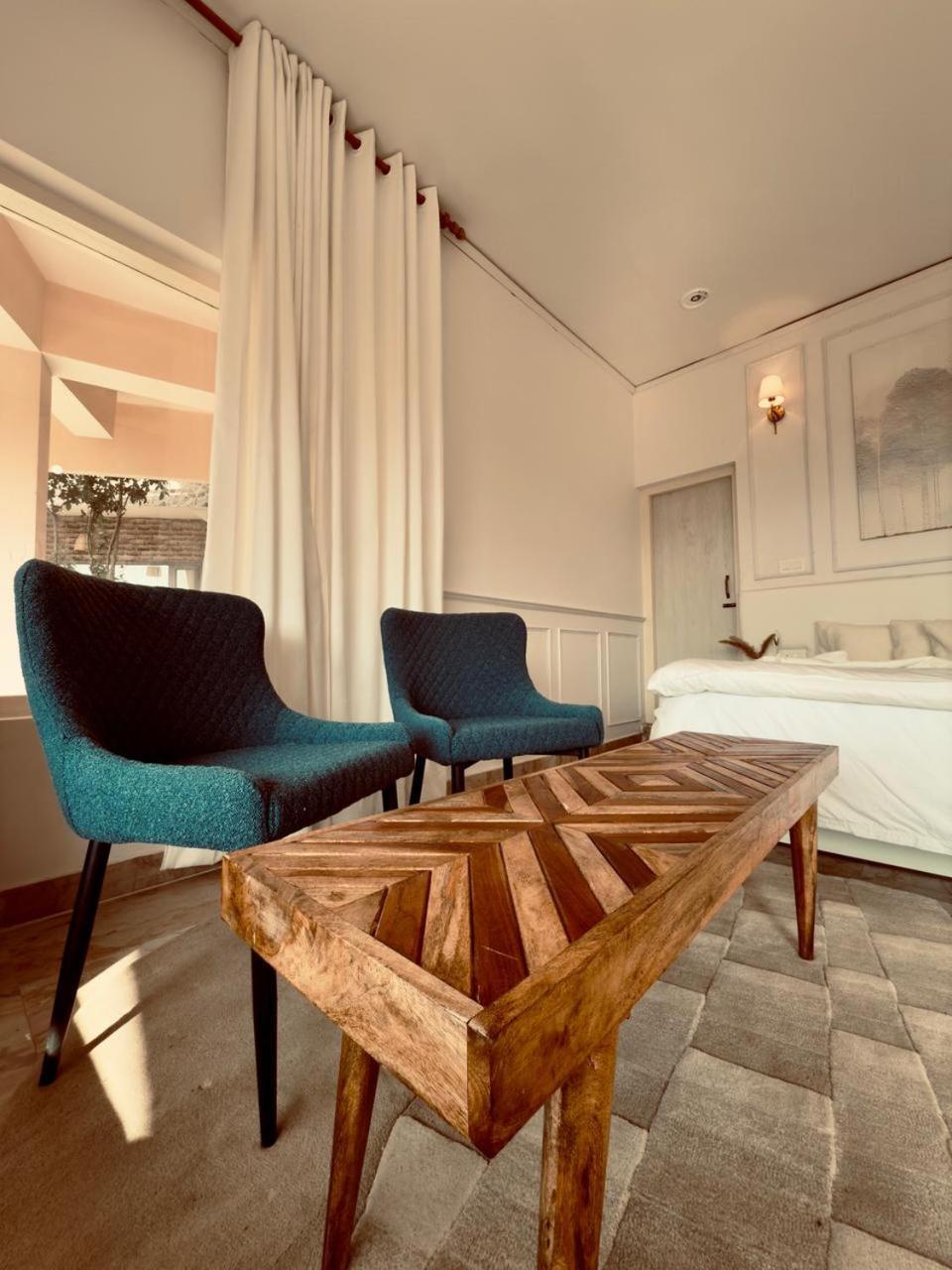 Exstasy Stays - Bathtub Rooms & Cafe - Your Romantic & Cozy Getaway - Thhpsociety - Mukteshwar Exterior photo